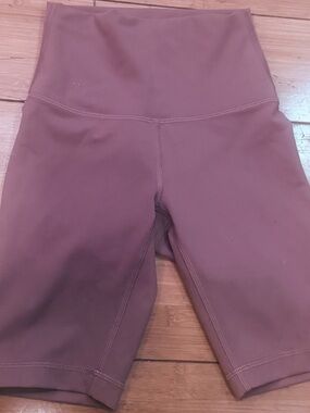 lululemon athletica High-Rise Bike Shorts in Mauve